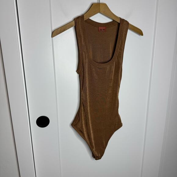 Alix NYC Hart Scoop Neck Metallic Bronze Thong Bodysuit Size Small - Picture 2 of 7